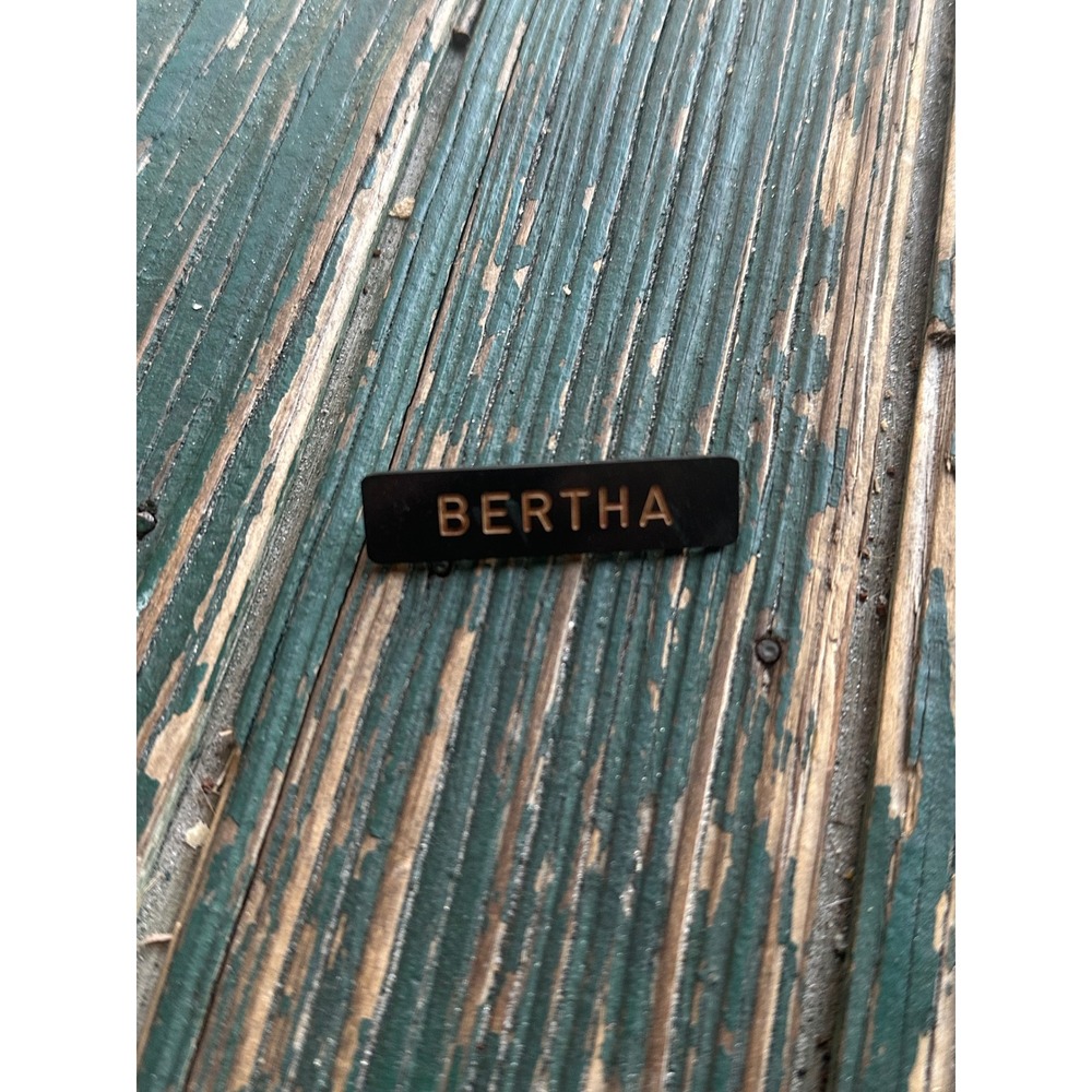Vintage Bertha Name Bar Pin Black Gold Tone Engraved Personalized Brooch 1.5"